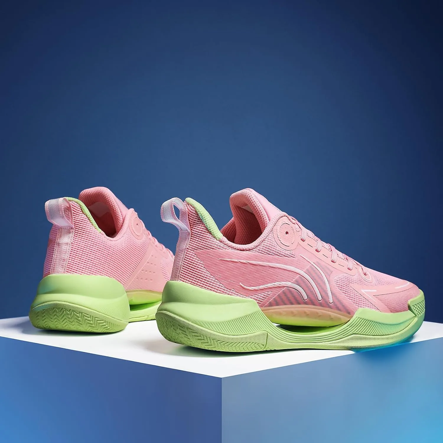 Women Basketball Shoes Fashion Athletic Sneakers Unisex Outdoor Sport Shoes Lightweight Volleyball Shoes Non Slip Basketball Shoe